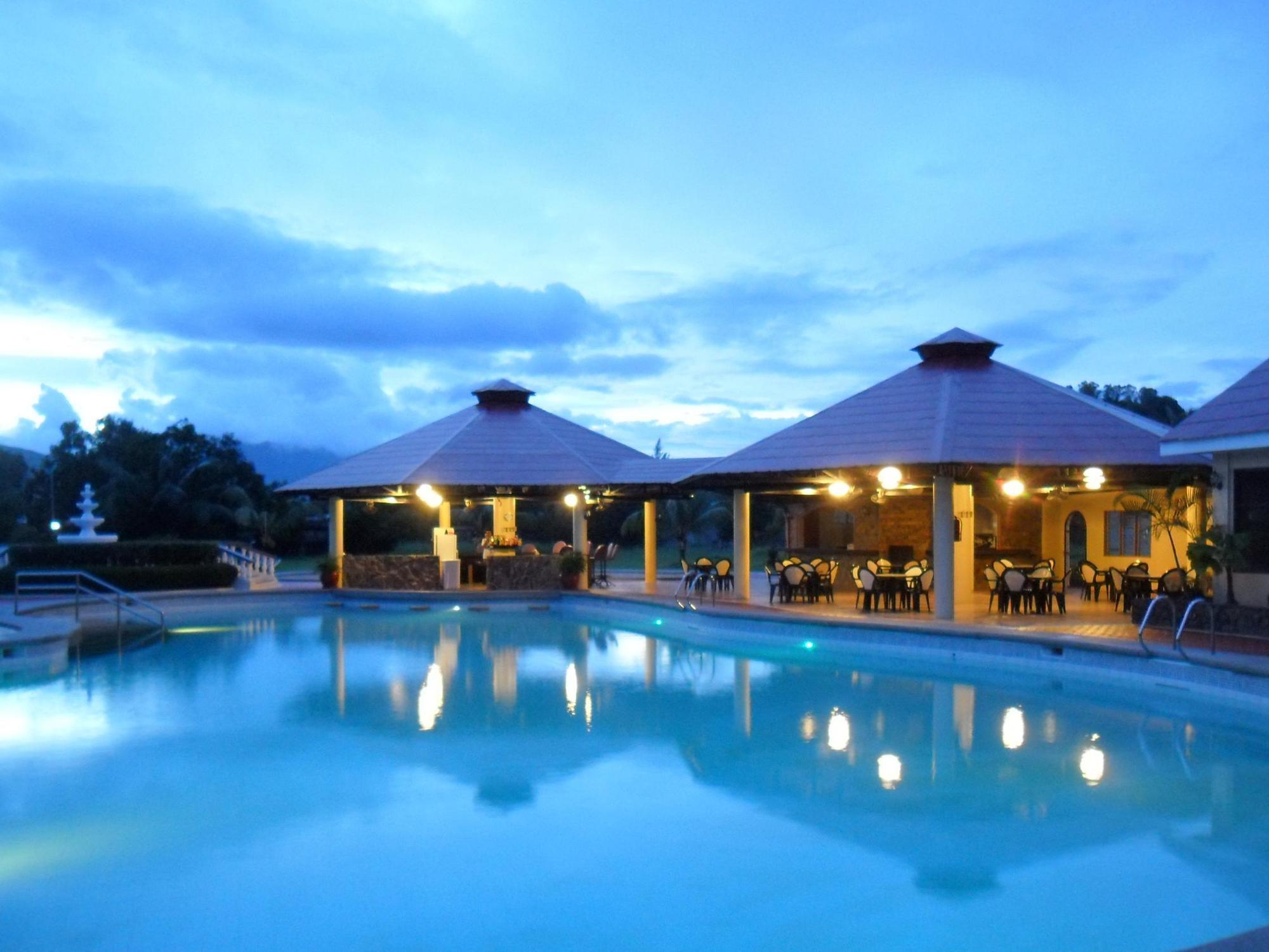 Subic Waterfront Resort And Hotel Ngoại thất bức ảnh