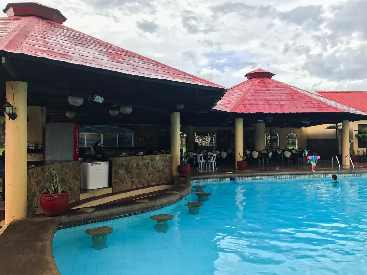 Subic Waterfront Resort And Hotel Ngoại thất bức ảnh