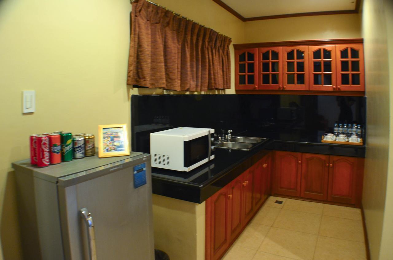 Subic Waterfront Resort And Hotel Ngoại thất bức ảnh