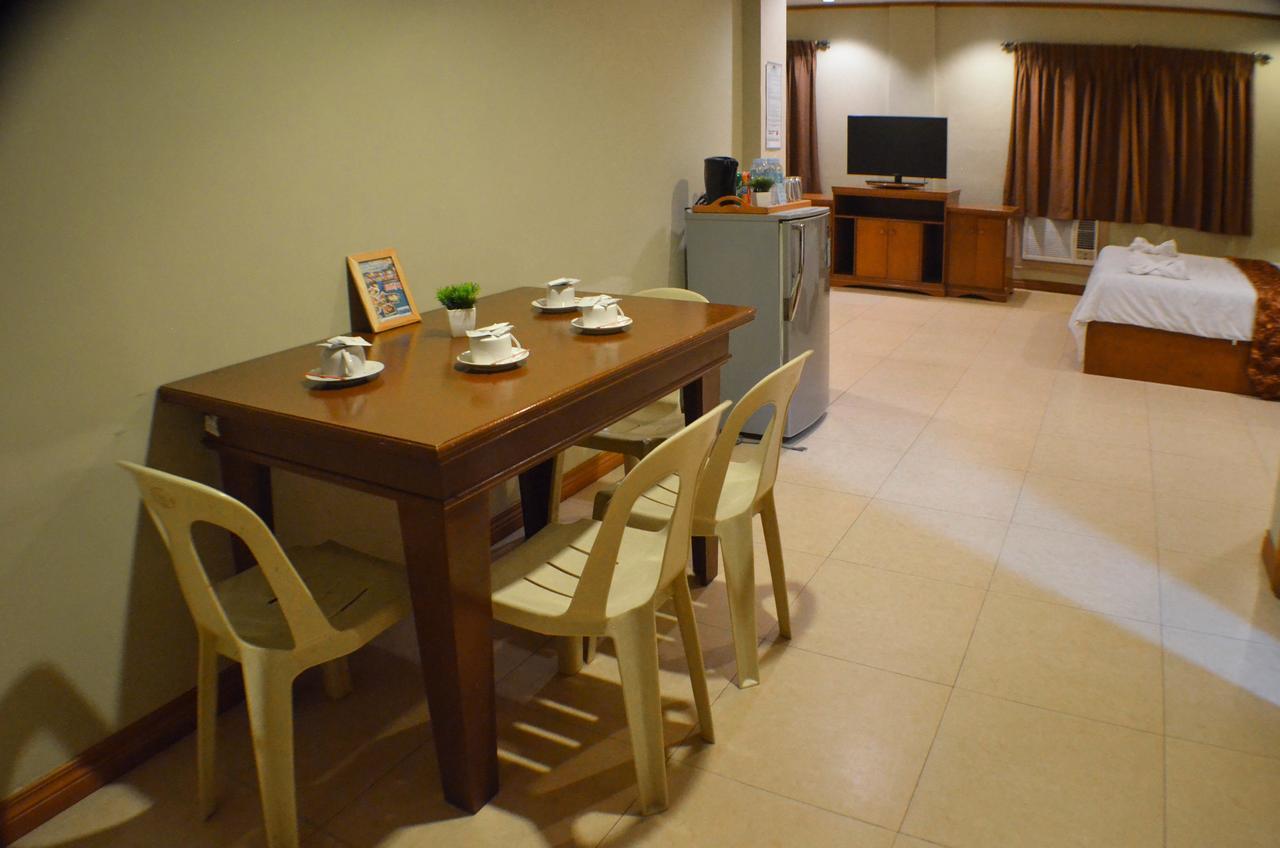 Subic Waterfront Resort And Hotel Ngoại thất bức ảnh