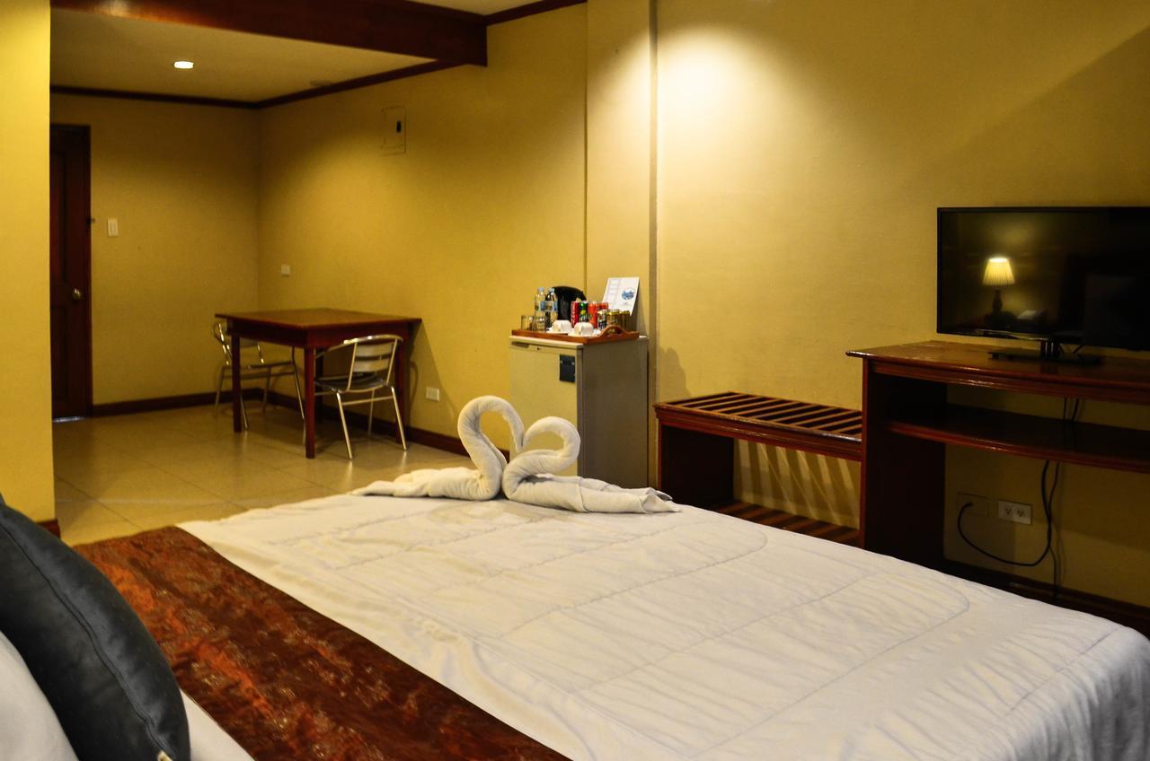 Subic Waterfront Resort And Hotel Ngoại thất bức ảnh