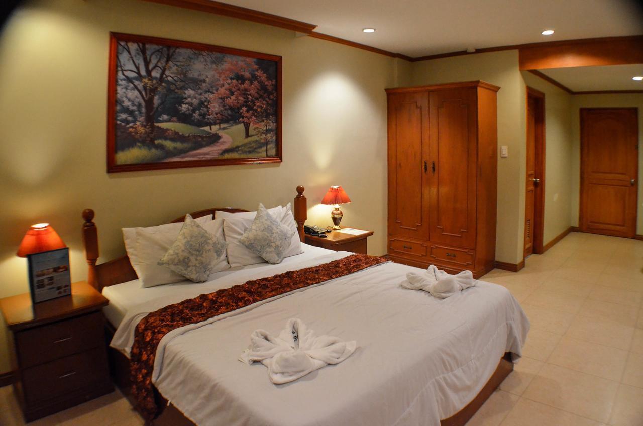 Subic Waterfront Resort And Hotel Ngoại thất bức ảnh
